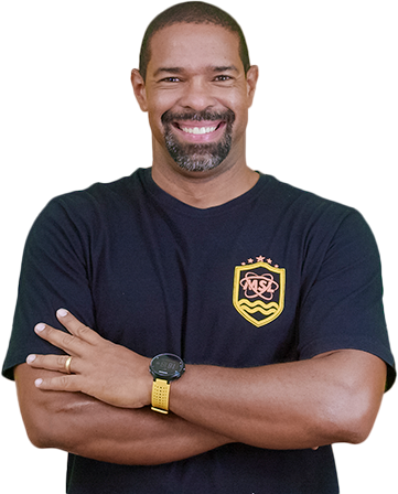 Foto do professor mateus lordelo para banner novidades